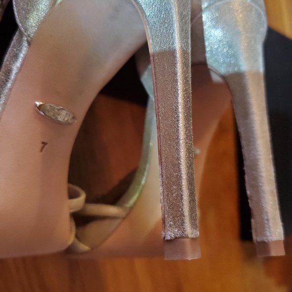 Badgley Mischka Emma II Embellished Heel  - NWOT! - Picture 10 of 15